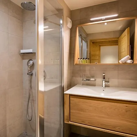 Mammoth By Alpine * Courchevel