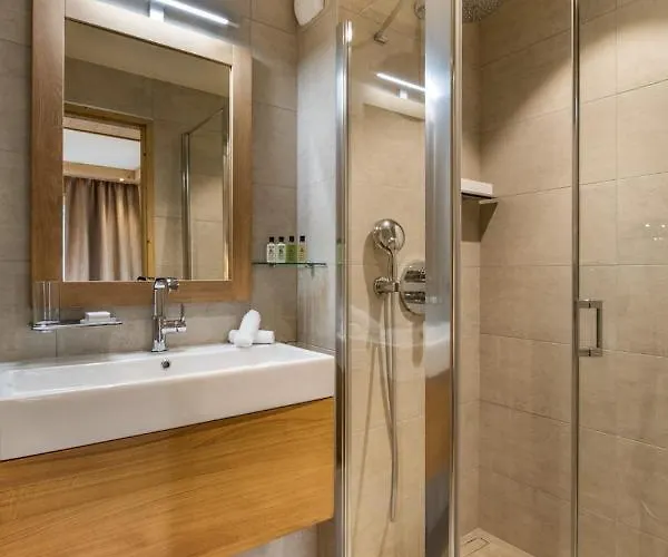 Mammoth By Alpine Apartman